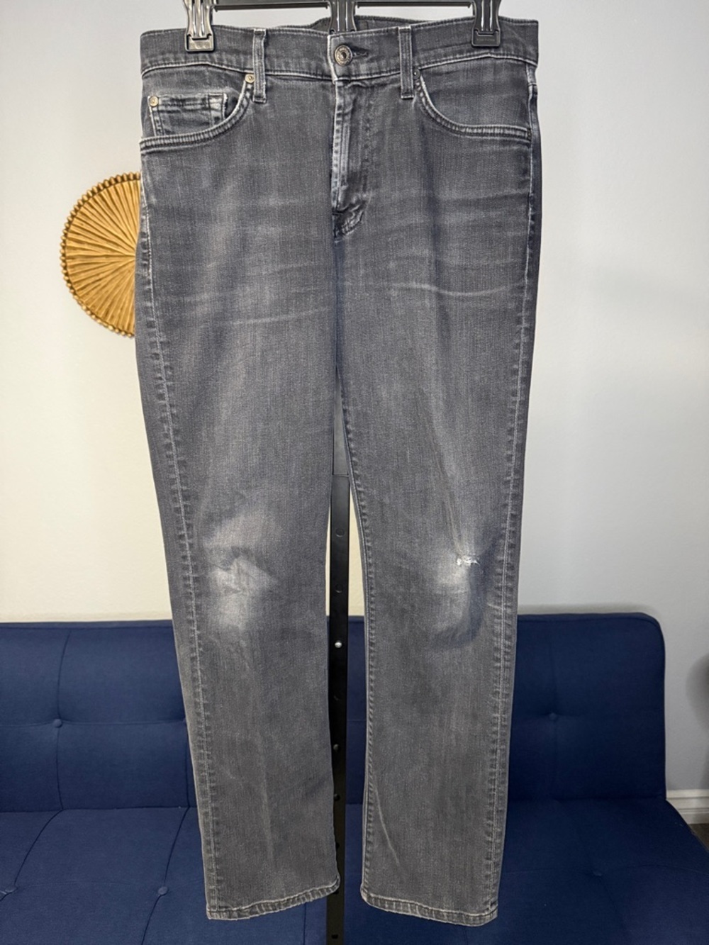 7 for all mankind Women’s Distressed Black Slimmy Straight-Leg Jeans size 30